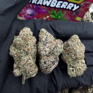 ZA* SOUR STRAWBERRY👃9.5/10 (IN TOWN)